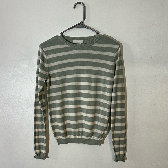 H&M Soft Striped Sweatshirt - Picture 2 of 5